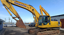 Komatsu PC300-8M0
